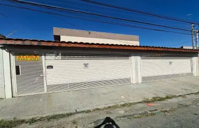 Casa com 2 quartos para alugar na Rua Cobera, Vila Alpina, São Paulo
