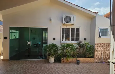 Casa térrea ótima  localização condomínio  lírios  nova esperança