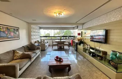 Apartamento à venda com152m², 3 suítes, sendo uma master com closet, varanda, 3 vagas na garagem, p