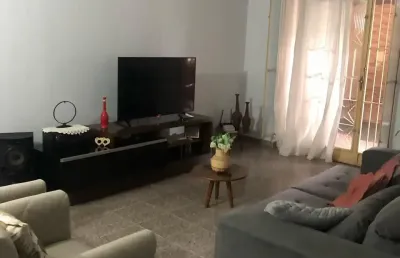 Casa a venda no lote xv com 3 quartos , vaga de garagem e terraço