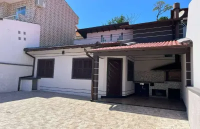 Casa à venda, no bairro forquilhas, são josé-sc, com 3 quartos, sendo , com 2 vagas