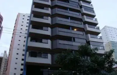 Apartamento 3 quartos com 132m², sol da manhã e próximo ao mar em itapuã!