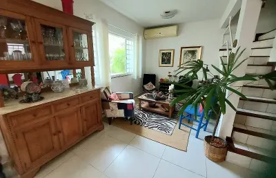 Casa em condomínio fechado com 3 quartos à venda na Rua Walter Neves, 55, Maria Paula, Niterói