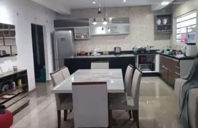 Casa com 2 quartos à venda na rua ministro luís sparano, 258, jardim santa adelia, são paulo, 300 m2 por r$ 670.000