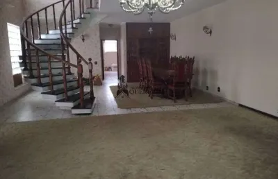Casa com 3 quartos para alugar na Rua Major Basílio, 123, Mooca, São Paulo
