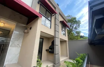 Casa com 3 quartos à venda na Rua Bernardino Roseira de Lacerda, 287, Morro Alto, Guarapuava