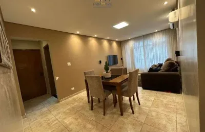 Lindo apartamento de 2 dormitórios reformado, no embaré.