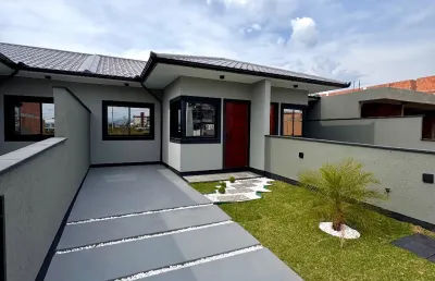 Casa nova com fino acabamento, ao lado do nova palhoça
