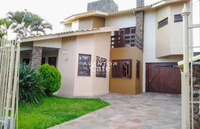 Casa com 3 quartos à venda na Rua Felipe dos Santos, 400, Duque de Caxias, Santa Maria