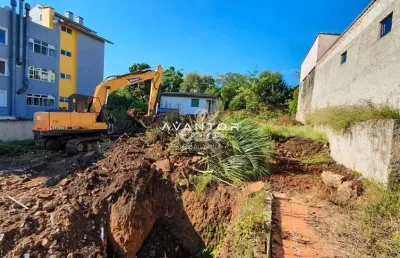 Terreno à venda na Rua Dutra Villa, 46, Centro, Santa Maria