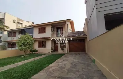 Casa, sobrado, 3 dormitórios, 3 banheiros, 2 vagas, pátio, nossa senhora de fáti