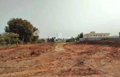 Excelente terreno de esquina plano para quem procura construir, medindo 23x30m -