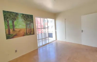 Apartamento, 2 dormitórios, 1 banheiro, sacada, área de serviço, centro