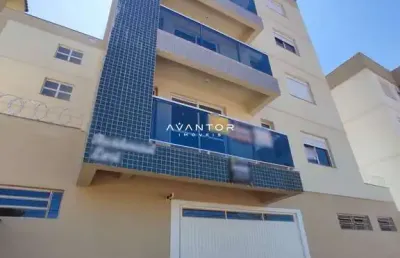 Apartamento camobi com 2 dormitórios, sacada, churrasqueira e garagem.