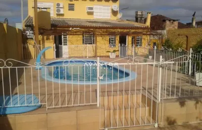 Lindo sobrado 3 dormitórios sacada lareira e piscina