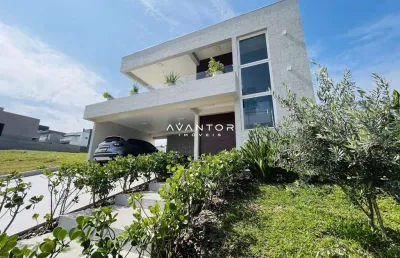 Casa, alto padrão, 3 suítes, semi-mobiliado, tomazetti