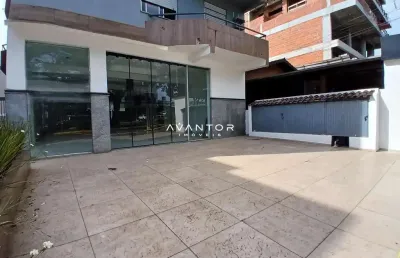 Loja comercial de 320 m² para locação na avenida medianeira.
