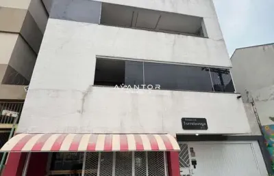 Apartamento, 1 dormitório, 1 vaga de garagem, centro