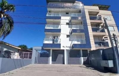 Apartamento em camobi de 2 dormitórios, sala de estar, banheiro social, cozinha,