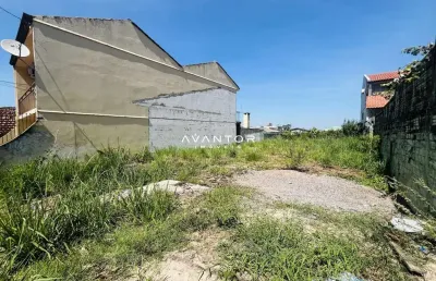 Terreno à venda na Rua Vinte e Quatro de Fevereiro, 285, Nossa Senhora de Lourdes, Santa Maria