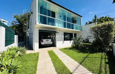 Casa com 3 dormitórios, espaço gourmet e salão de jogos