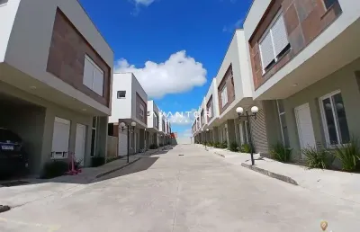 Casa duplex de 3 dormitórios, suíte, sala de estar, 2 banheiros, cozinha, área d
