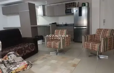 Duplex mobiliado, 2 dormitórios, 2 banheiros, sacada com churrasqueira, box gara