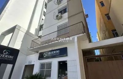 Apartamento de 1 dormitório, próximo à presidente vargas.