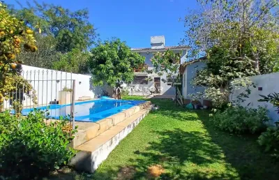 Ampla casa no bairro menino jesus, com 5 dormitórios, edícula e piscina