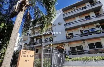 Apartamento de 2 dormitórios, com garagem, no centro