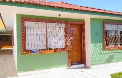 Casa com 3 quartos à venda na Rua João Martins Filho, 55, Camobi, Santa Maria