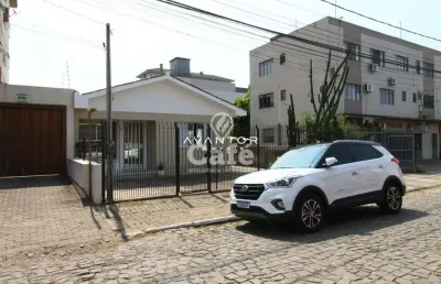 Excelente casa térrea próximo a ufsm ou podendo ser utilizado o terreno para con