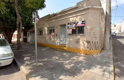 Casa 3 dormitórios, próxima a ufn, supermercados, calçadão, centro e posto de sa
