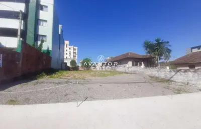 Terreno à venda na Rua General Neto, 820, Nossa Senhora de Lourdes, Santa Maria