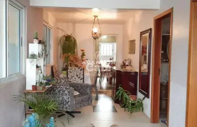 Casa com 3 quartos à venda na Rua Cinco, 59, Camobi, Santa Maria