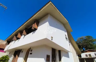 Casa/terreno localizada em ótimo bairro de santa maria/rs.