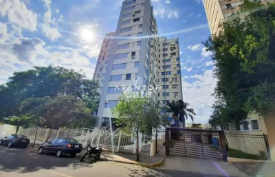 Apartamento de 3 dormitórios, ampla sala, cozinha e área de serviço.