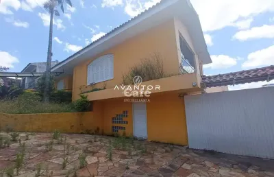 Ampla casa a venda com 5 dormitórios em bairro nobre - santa maria/rs