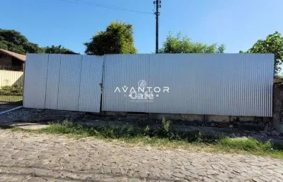 Terreno medindo 11x67m com projeto residencial aprovado na prefeitura.