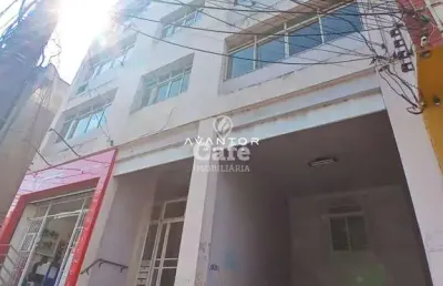 Apartamento,2 dormitórios, sala de estar, banheiro social, cozinha, área de serv