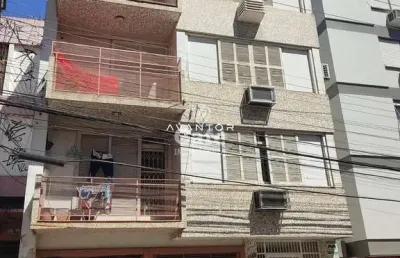 Apartamento 3 dormitórios mais dependência completa no centro de santa maria/rs.