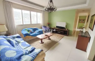 Amplo apartamento térreo com 3 dormitórios, mobiliado no centro de santa maria/r