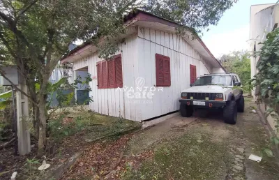 Terreno à venda na Rua Heitor Campos, 44, Nossa Senhora Medianeira, Santa Maria