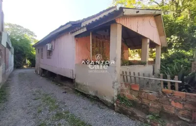 Terreno à venda na Rua Farrapos, 180, Nossa Senhora Medianeira, Santa Maria