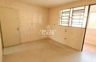 Apartamento, 2 dormitórios, 1 banheiro, 1 vaga, centro