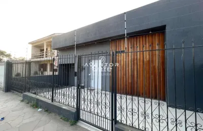 Casa 4 dormitórios, 2 banheiros, 3 vagas de garagem, bairro patronato