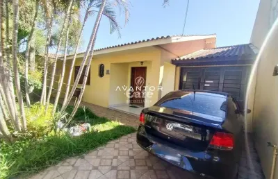 Casa, 3 dormitórios, 1 suíte, 3 banheiros, 3 vagas, piscina, lourdes