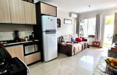 Casa, 2 dormitórios, 1 banheiro, 2 vagas, espaço gourmet, pátio, diácono joão lu
