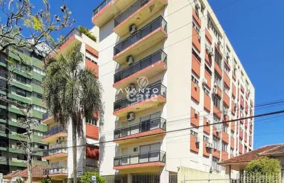Apartamento amplo, 2 dormitórios, cozinha, área de serviço, centro