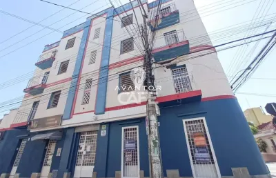 Sala/loja térrea comercial em excelente localização no centro de santa maria.